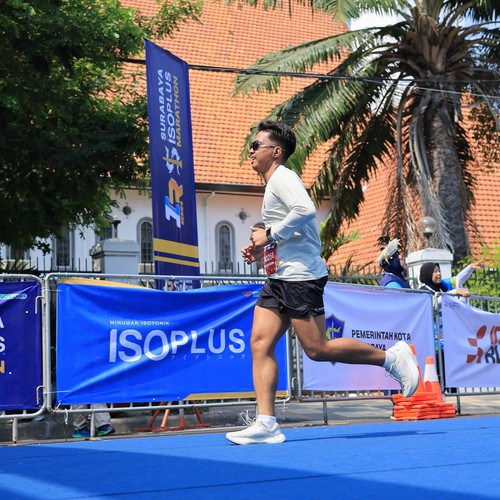Race photo from SURABAYA ISOPLUS MARATHON 2026