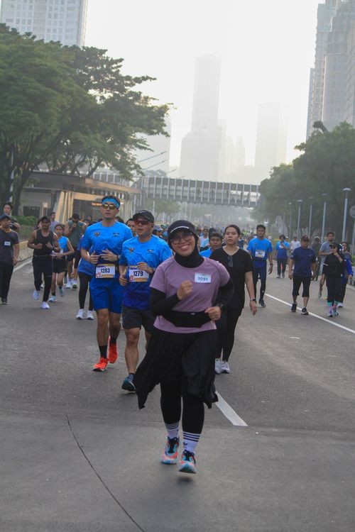 Race photo from NU SKIN RUNNING CLUB