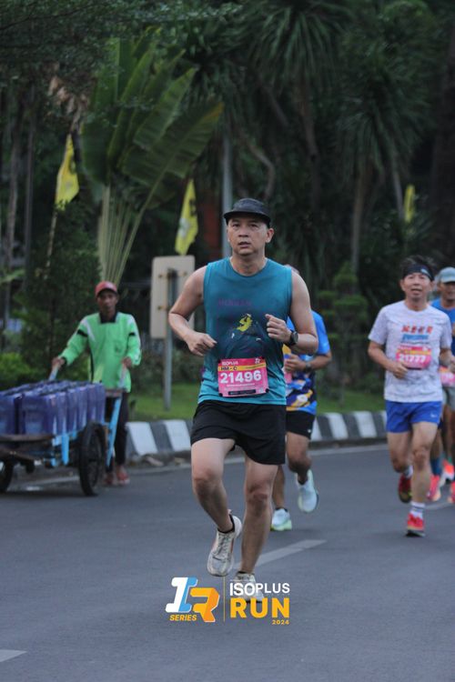 Race photo from Isoplus Run 2024 Surabaya