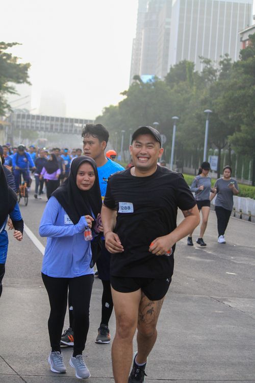 Race photo from NU SKIN RUNNING CLUB