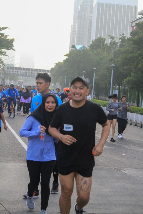 Race photo from NU SKIN RUNNING CLUB