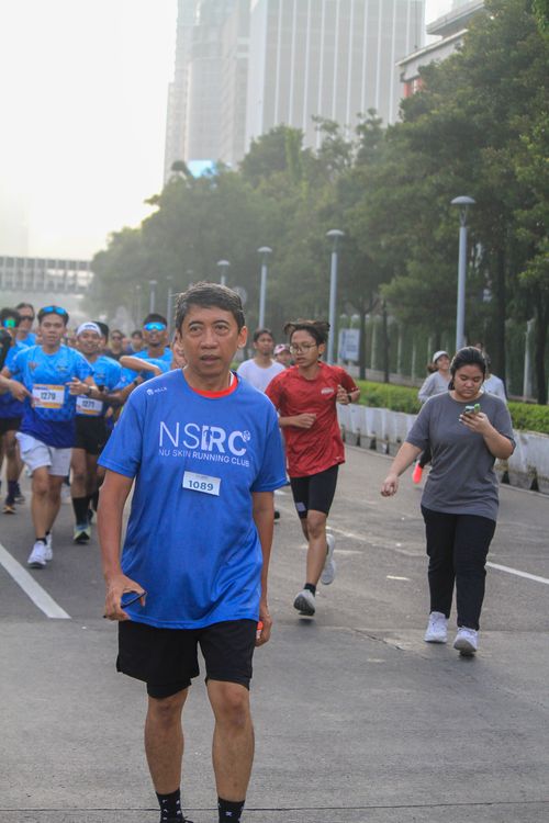 Race photo from NU SKIN RUNNING CLUB