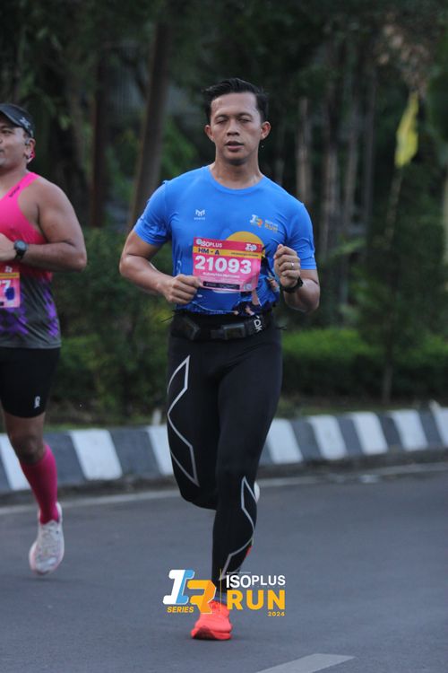 Race photo from Isoplus Run 2024 Surabaya