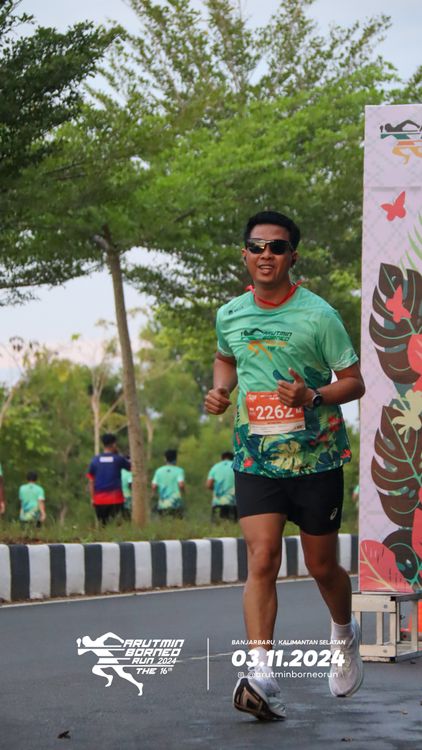 Race photo from Arutmin Borneo Run 2024