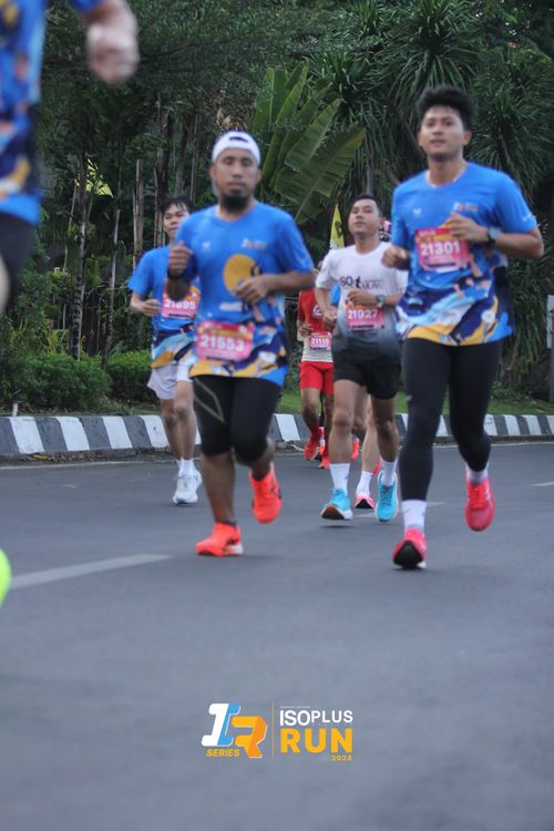 Race photo from Isoplus Run 2024 Surabaya