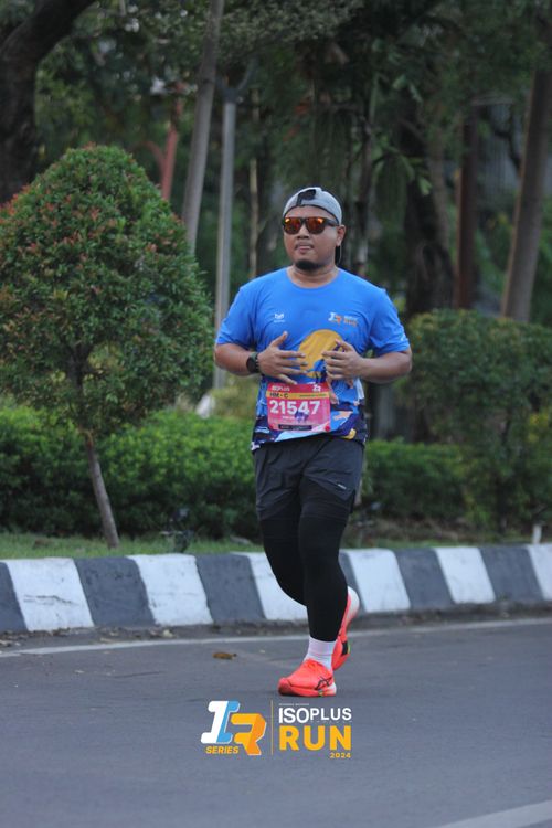 Race photo from Isoplus Run 2024 Surabaya