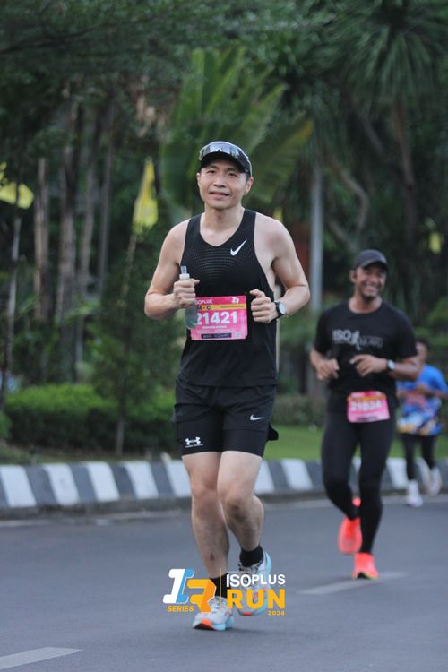 Race photo from Isoplus Run 2024 Surabaya