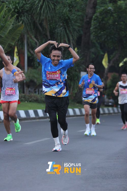 Race photo from Isoplus Run 2024 Surabaya