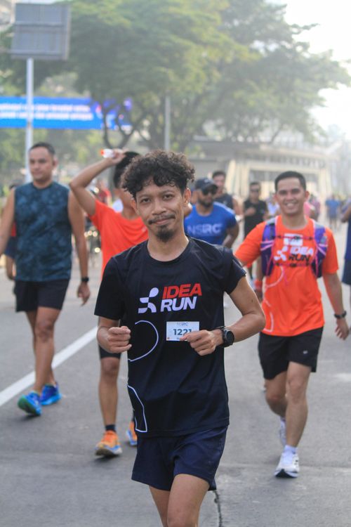 Race photo from NU SKIN RUNNING CLUB