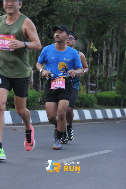 Race photo from Isoplus Run 2024 Surabaya