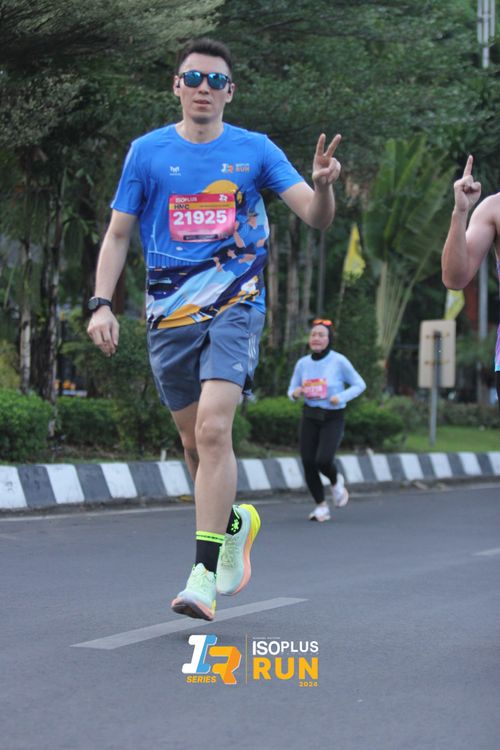 Race photo from Isoplus Run 2024 Surabaya
