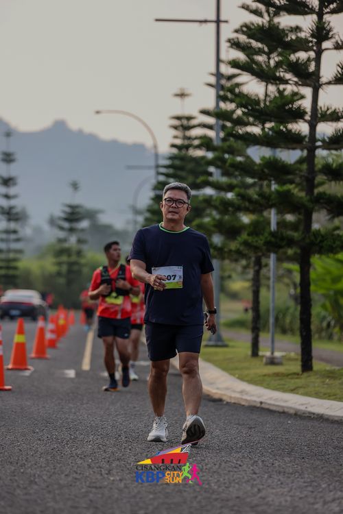 Race photo from CISANGKAN KBP CITY RUN 2025