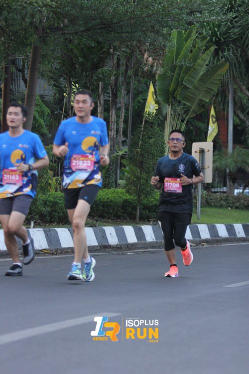 Race photo from Isoplus Run 2024 Surabaya
