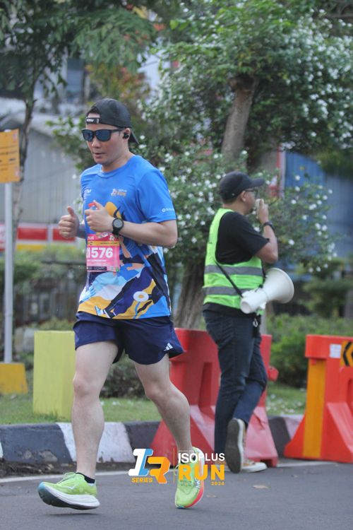 Race photo from Isoplus Run 2024 Surabaya