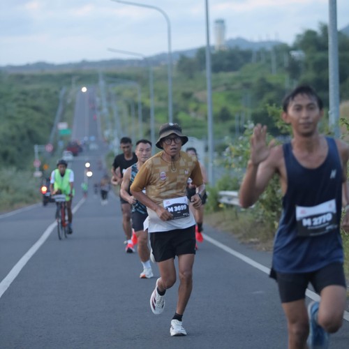 Race photo from KEDIRI HALF MARATHON 2026