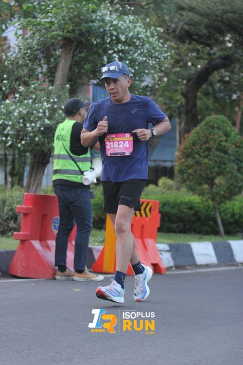 Race photo from Isoplus Run 2024 Surabaya