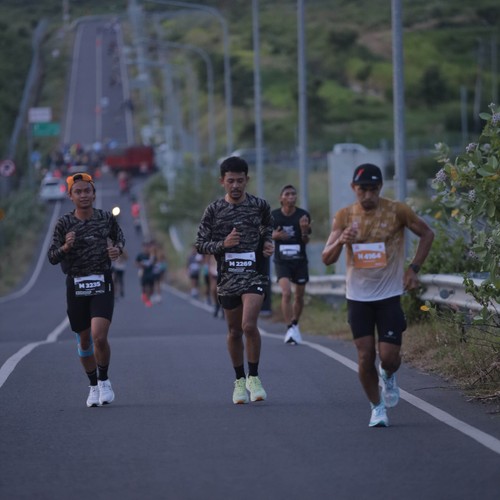 Race photo from KEDIRI HALF MARATHON 2026