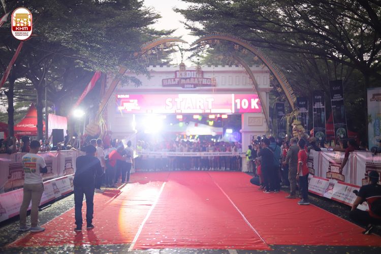 Race photo from Kediri Half Marathon 2024