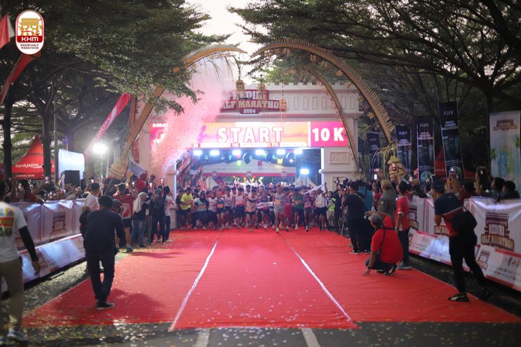 Race photo from Kediri Half Marathon 2024