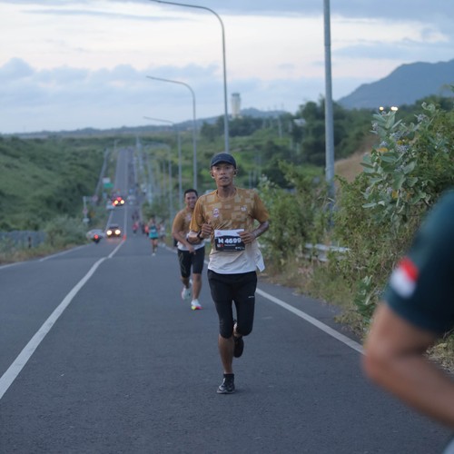 Race photo from KEDIRI HALF MARATHON 2026