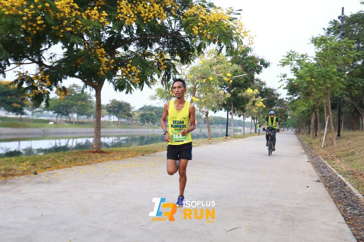 Race photo from ISOPlus Run 2024 Jakarta