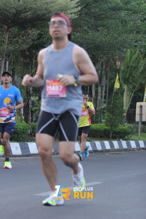 Race photo from Isoplus Run 2024 Surabaya