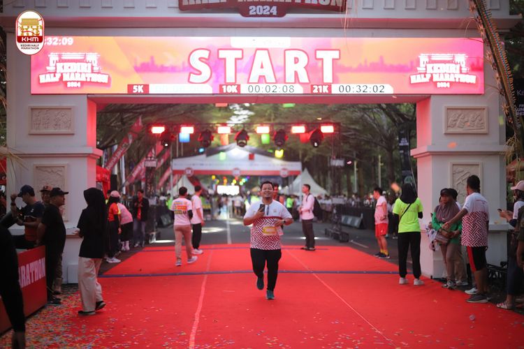 Race photo from Kediri Half Marathon 2024