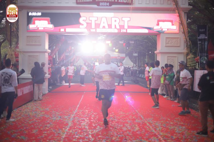 Race photo from Kediri Half Marathon 2024