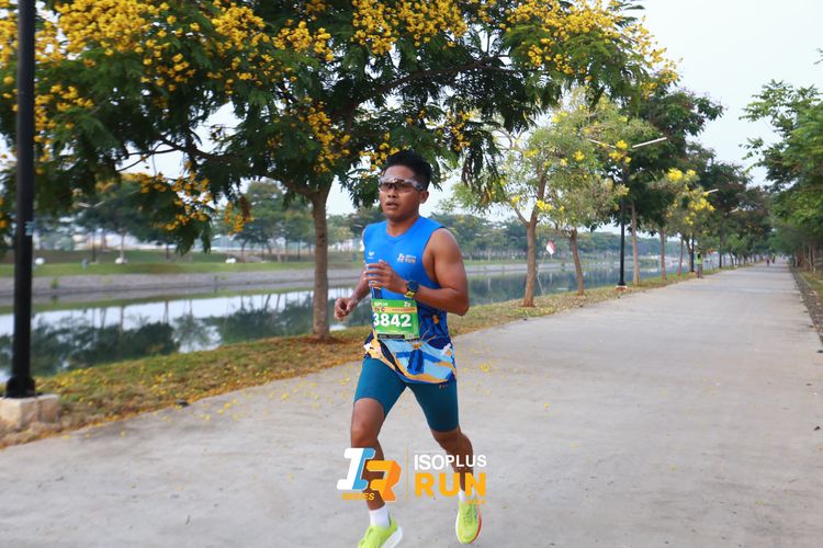 Race photo from ISOPlus Run 2024 Jakarta