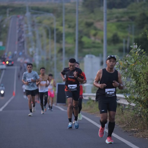 Race photo from KEDIRI HALF MARATHON 2026