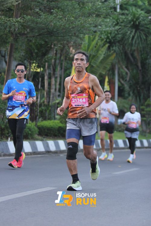 Race photo from Isoplus Run 2024 Surabaya