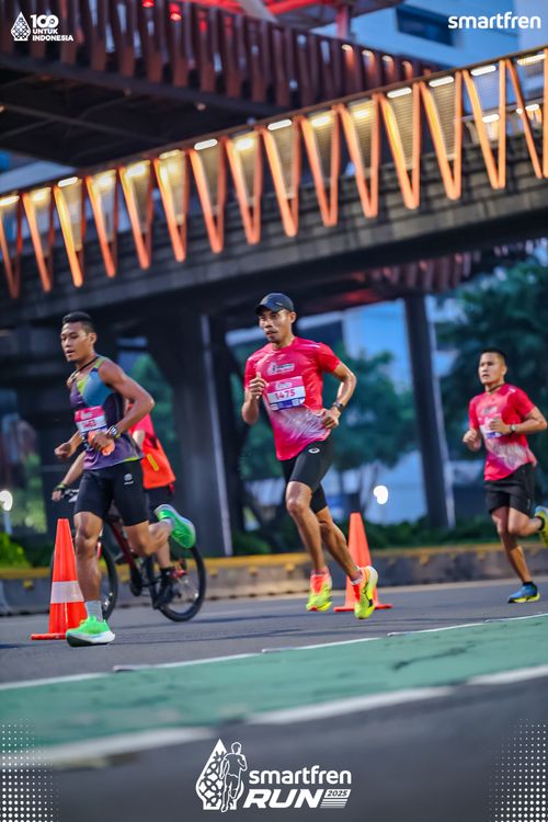 Race photo from Smartfren Run 2025 