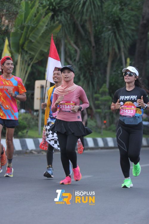 Race photo from Isoplus Run 2024 Surabaya