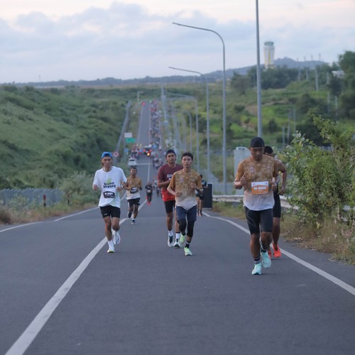 Race photo from KEDIRI HALF MARATHON 2026