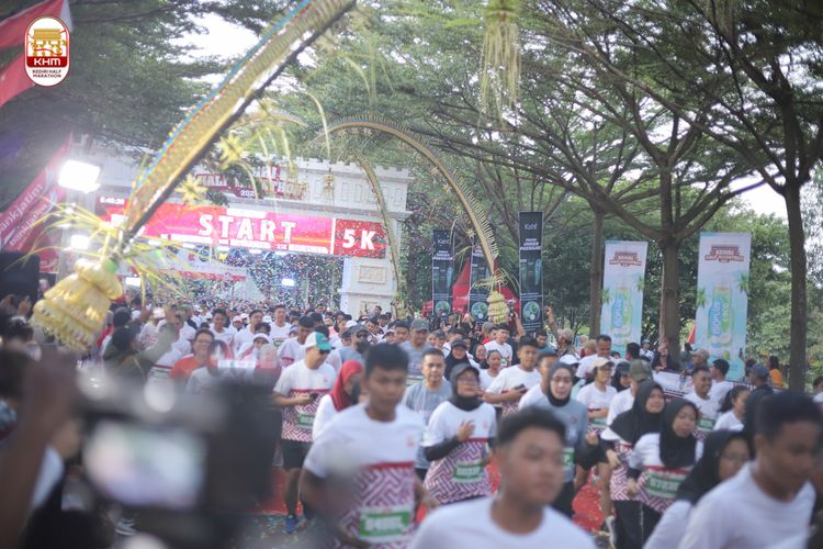 Race photo from Kediri Half Marathon 2024