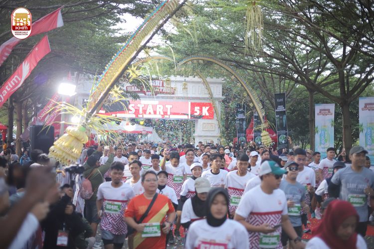 Race photo from Kediri Half Marathon 2024