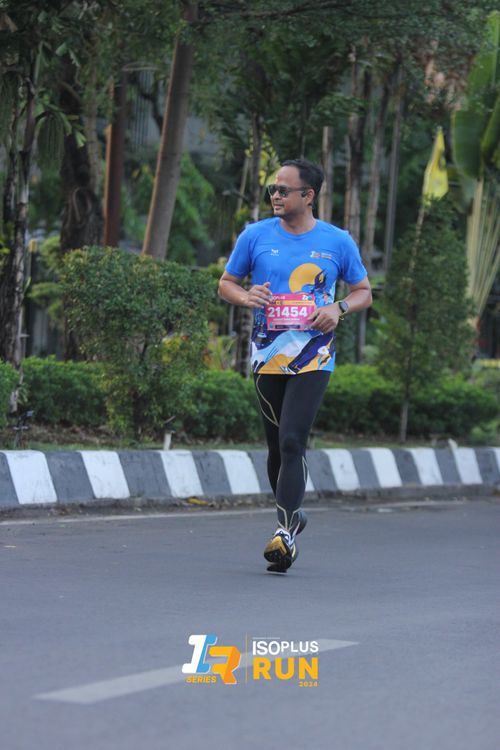 Race photo from Isoplus Run 2024 Surabaya