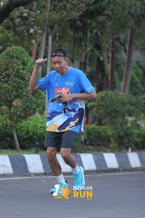 Race photo from Isoplus Run 2024 Surabaya
