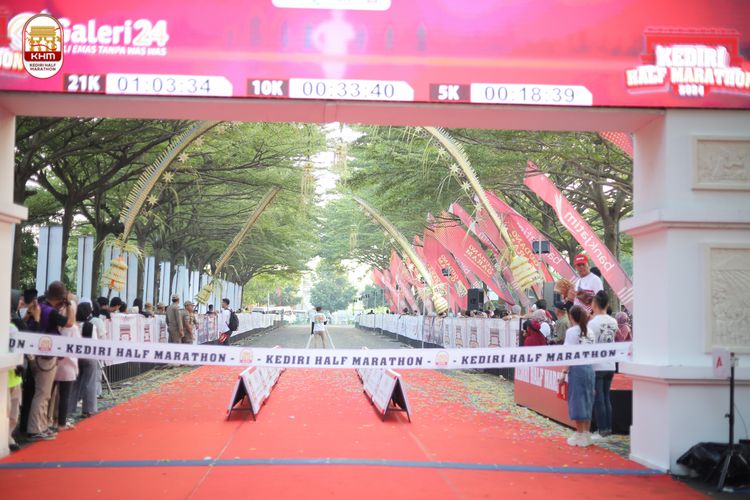 Race photo from Kediri Half Marathon 2024