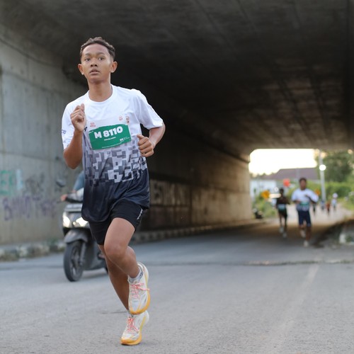 Race photo from KEDIRI HALF MARATHON 2026
