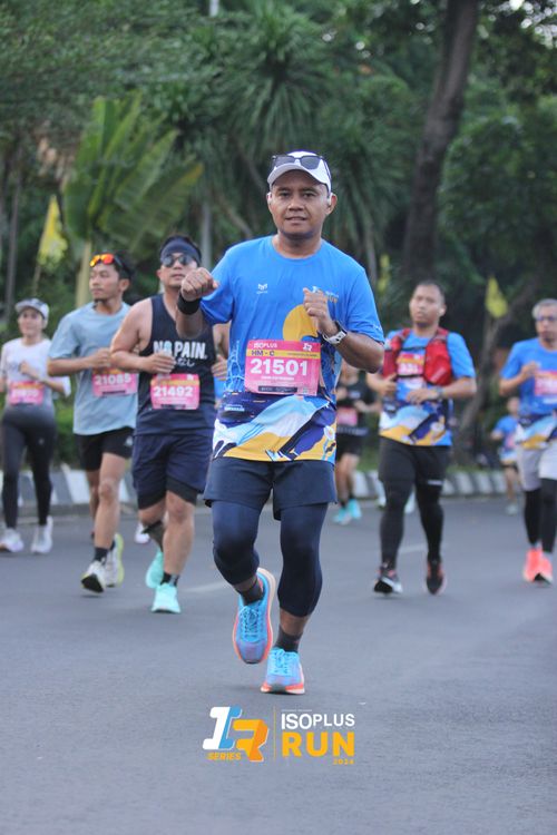 Race photo from Isoplus Run 2024 Surabaya
