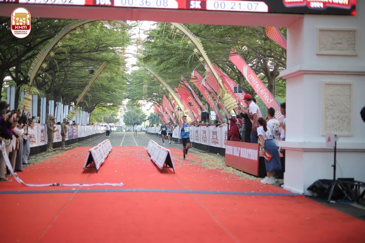 Race photo from Kediri Half Marathon 2024