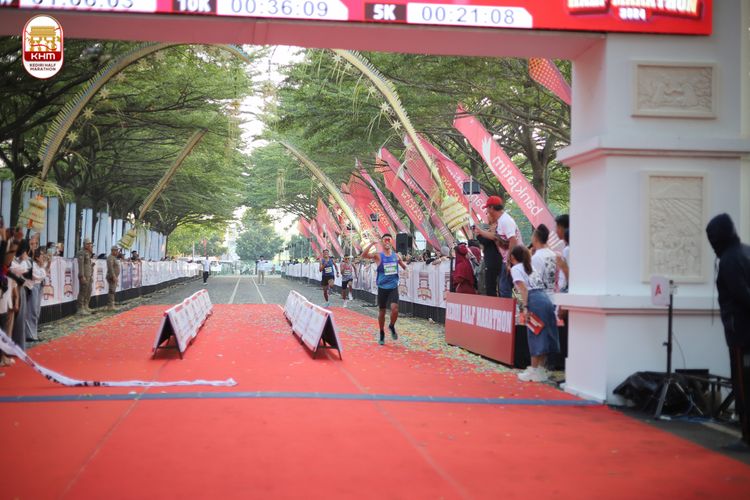 Race photo from Kediri Half Marathon 2024