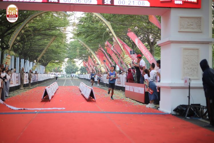 Race photo from Kediri Half Marathon 2024
