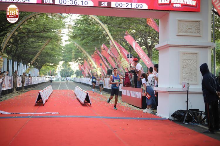 Race photo from Kediri Half Marathon 2024