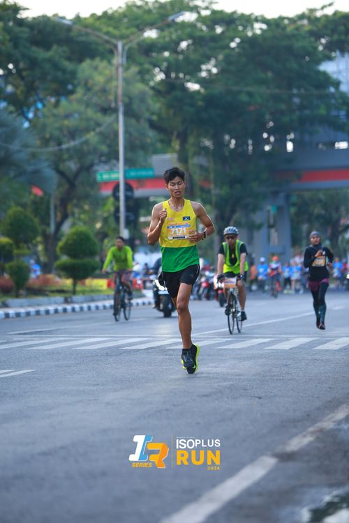 Race photo from Isoplus Run 2024 Surabaya