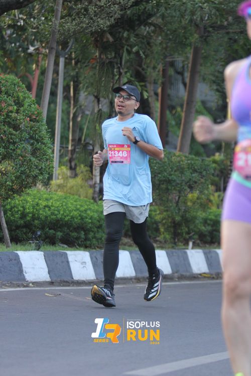 Race photo from Isoplus Run 2024 Surabaya