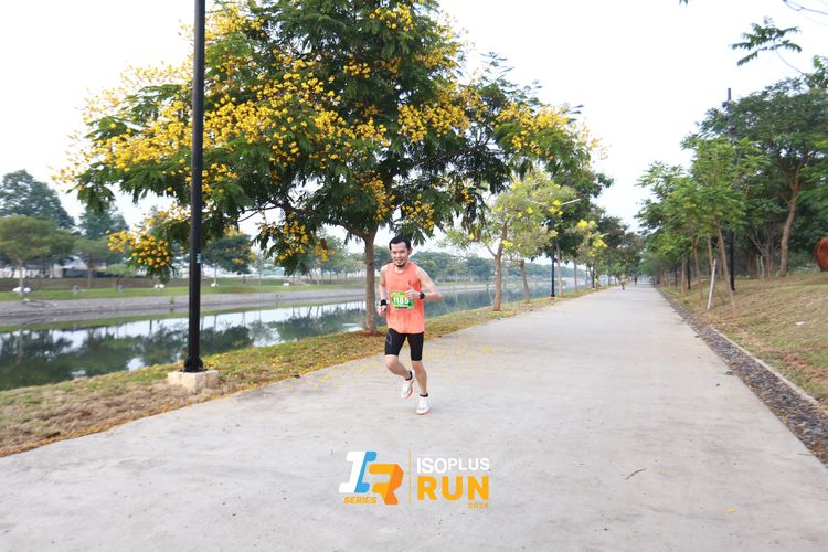 Race photo from ISOPlus Run 2024 Jakarta