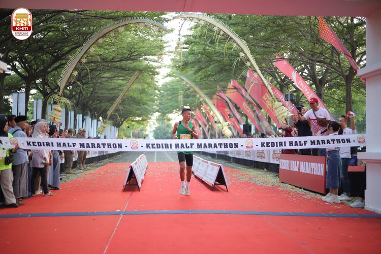 Race photo from Kediri Half Marathon 2024