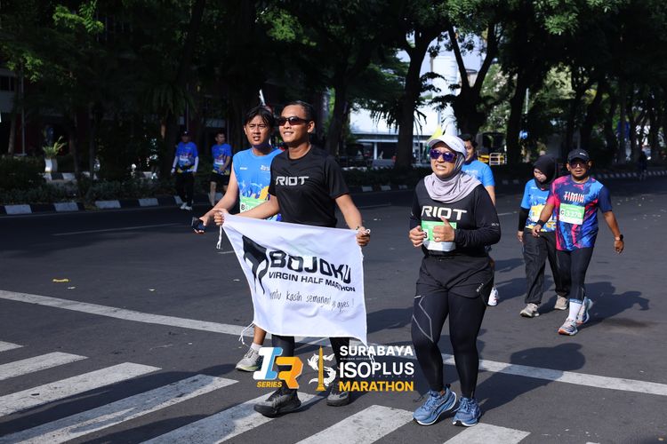 Race photo from SURABAYA ISOPLUS MARATHON 2025
